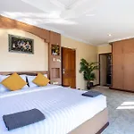 โรงแรม La Casa South 3*