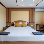 La Casa South โรงแรม 3*
