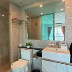 Dday Luxury By D-eco Wellness Centre
