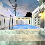 Marina Villa, North Holiday home *