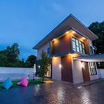 Green Beach Pool Villa