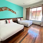 Villa Devara Lagoon Pool Pattaya