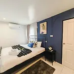 ## Friendly Space Townhouse Walking Street And 2km ## Pattaya