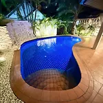 วิลล่า Newly Renovated - 2 Bedroom - Private Pool Villa, Centre Pattaya