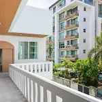 Downtown Oasis 芭提雅市中心独栋泳池别墅 A 5卧6卫 Ktv Bbq 芭提雅海滩步行街500M