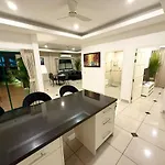 Newly Renovated - 2 Bedroom - Private Pool Villa, Centre Villa Pattaya