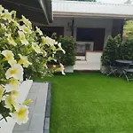 78's Hometel 101 Homestay *