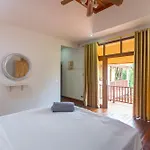 4 Bed Songthai - 5 Pattaya