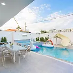 Nine9 Luxury Poolvilla Walking Street 3 Bedrooms * Pattaya