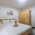 4 Bed Songthai - 5 Holiday home
