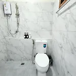 Homestay 78's Hometel 103 *
