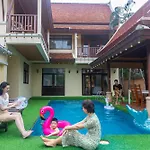 4 Bed Songthai - 5