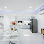 Nine9 Luxury Poolvilla Walking Street 3 Bedrooms *