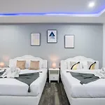 Villa Nine9 Luxury Poolvilla Walking Street 3 Bedrooms *