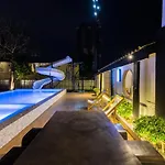 Villa Saga Pool House 5br, 200m From