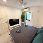 Villa Newly Renovated - 2 Bedroom - Private Pool Villa, Centre