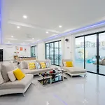 Villa Nine9 Luxury Poolvilla Walking Street 3 Bedrooms *