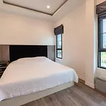 Villa Pool
