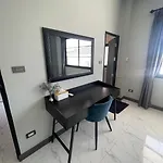 Boomvilla 2 *