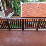 4 Bed Songthai - 5 *