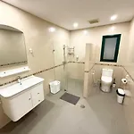 Villa Newly Renovated - 2 Bedroom - Private Pool Villa, Centre