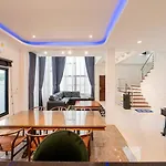 Villa Pool Bang Lamung