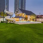 Villa Saga Pool House 5br, 200m From *