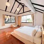 Saga Pool House 5br, 200m From *