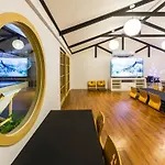 Saga Pool House 5br, 200m From Villa *