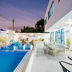 Villa Nine9 Luxury Poolvilla Walking Street 3 Bedrooms *