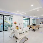 Villa Nine9 Luxury Poolvilla Walking Street 3 Bedrooms *