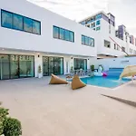 Nine9 Luxury Poolvilla Pattaya Walking Street 3 Bedrooms