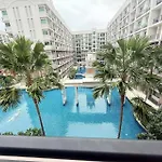 Arcadia Beach Continental 2 Bedrooms Apartment