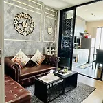 The Base Luxury By Numam อพาร์ทเม้น