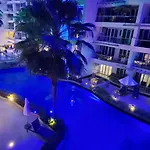 Grand Avenue Pattaya, 2bed 2baths, Pool-view 66sqm อพาร์ทเม้น Pattaya