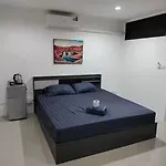 อพาร์ทเม้น Mai Precious Suites *