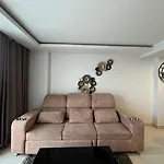 Grand Avenue 1 Bedroom, Soi Buakhaw อพาร์ทเม้น