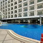 Lk Crystal Ville Pattaya