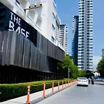 The Base Luxury By Numam อพาร์ทเม้น *