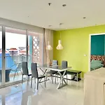 อพาร์ทเม้น Grande Caribbean 2-bedroom *