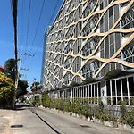 Curve Boutique Hotel