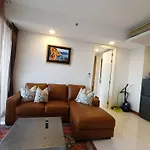 Luxury Large One Bedroom Seaview Serviced At Wongamat, วันหยุดที่บ้าน *