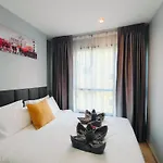 Apartment The Base 2 Bedrooms *