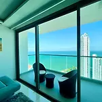 Sea View 1Bedroom Wong Amat Tower 3312