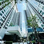 อพาร์ทเม้น The Base Luxury By Numam