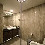 Grand Avenue 1 Bedroom, Soi Buakhaw อพาร์ทเม้น