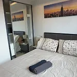 Luxurious Pattaya Apartment With Pool Access