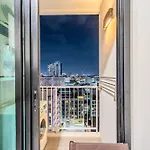 The Base By Silqstay Iv Pattaya