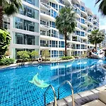 อพาร์ทเม้น Grand Avenue 1 Bedroom, Soi Buakhaw