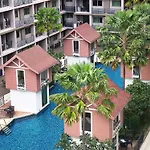 Luxurious With Pool Access อพาร์ทเม้น Pattaya